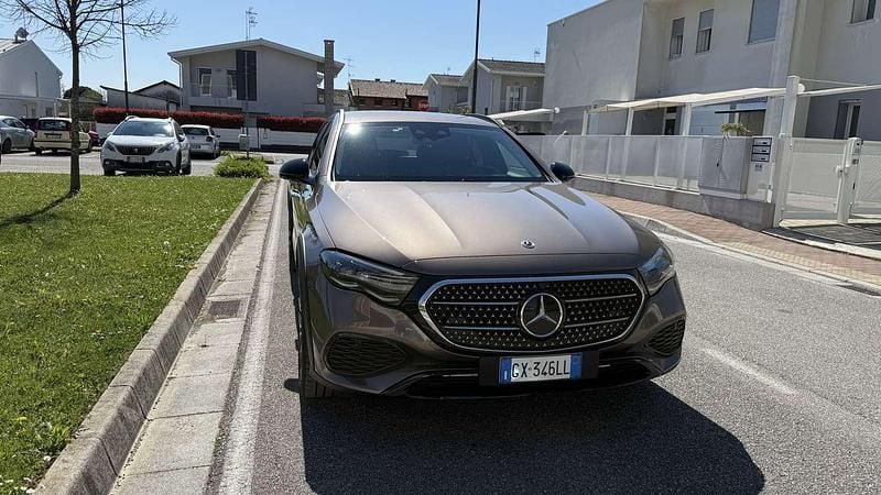 Usata Mercedes E220 All-Terrain Premium Plus 197 CV (144 kW) 2025 Station wagon