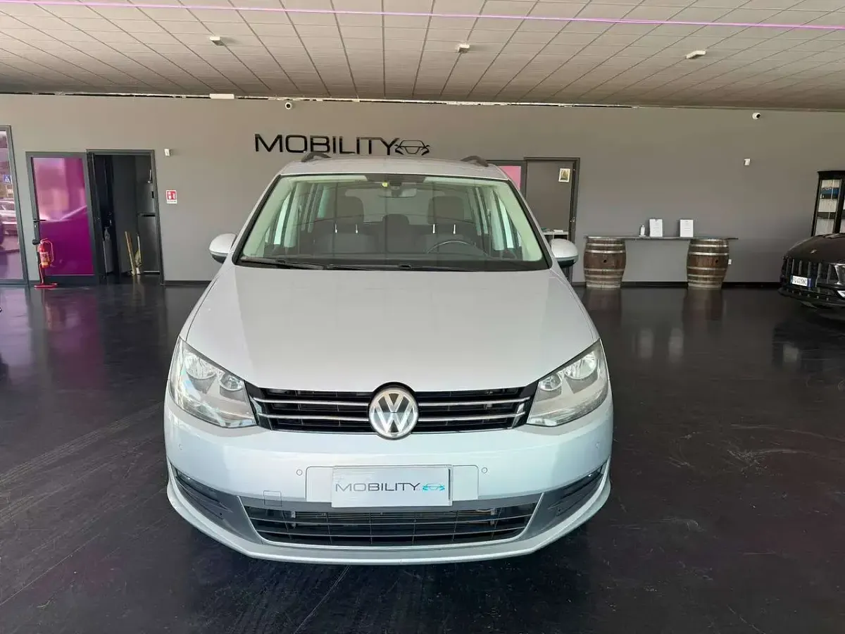 Usata VW Sharan Comfortline 150 CV (110 kW) 2016 Argento met Monovolume