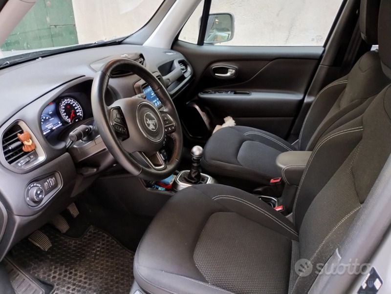 Usata Jeep Renegade 120 CV (88 kW) 2020 Grigio SUV