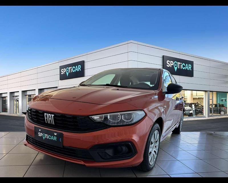 Arancio paprika Nuova 2025 Fiat Tipo Tre volumi | 18.790 € (Ottimo prezzo) - Immagine 1/4