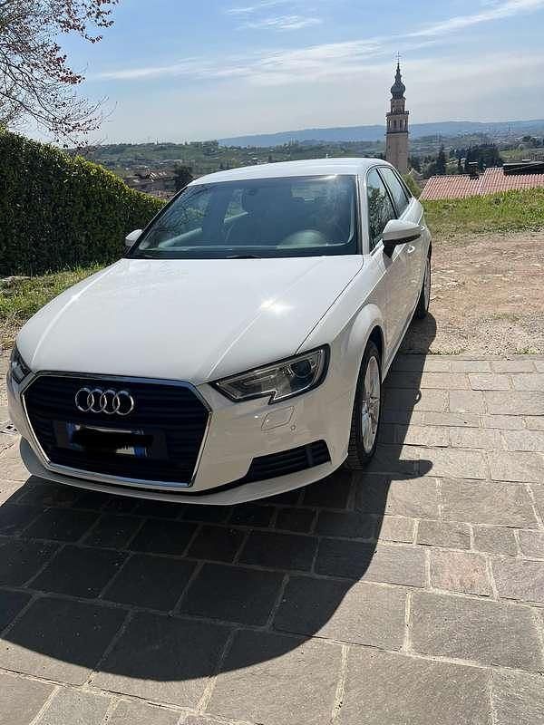 Usata Audi A3 Ambiente 110 CV (80 kW) 2017 Berlina