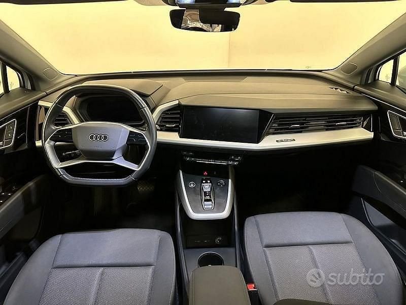 Usata Audi Q4 e-tron Business 175 kW (238 CV) 2023 Bianco SUV
