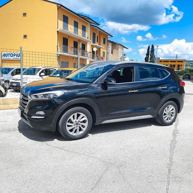 Usata Hyundai Tucson Comfort 116 CV (85 kW) 2017 Nero SUV