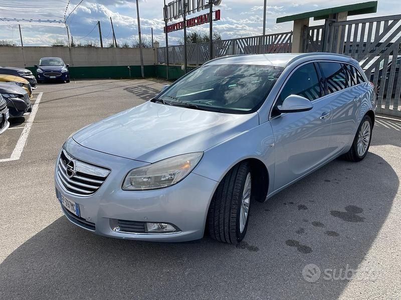 Usata Opel Insignia Cosmo 131 CV (96 kW) 2012 Blu Station wagon