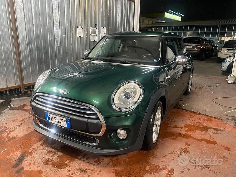 Usata Mini ONE 102 CV (75 kW) 2016 Verde Utilitaria