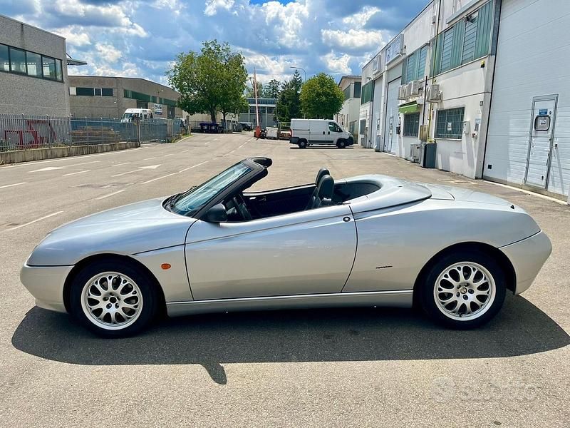 Usata Alfa Romeo Spider 155 CV (114 kW) 1998 Other Cabrio
