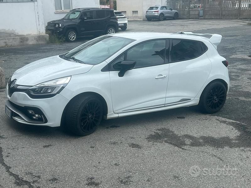 Usata Renault Clio IV R.S. 200 CV (147 kW) 2018 Berlina