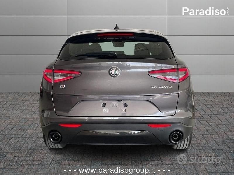 Nuova Alfa Romeo Stelvio Sprint 2025 Grigio SUV