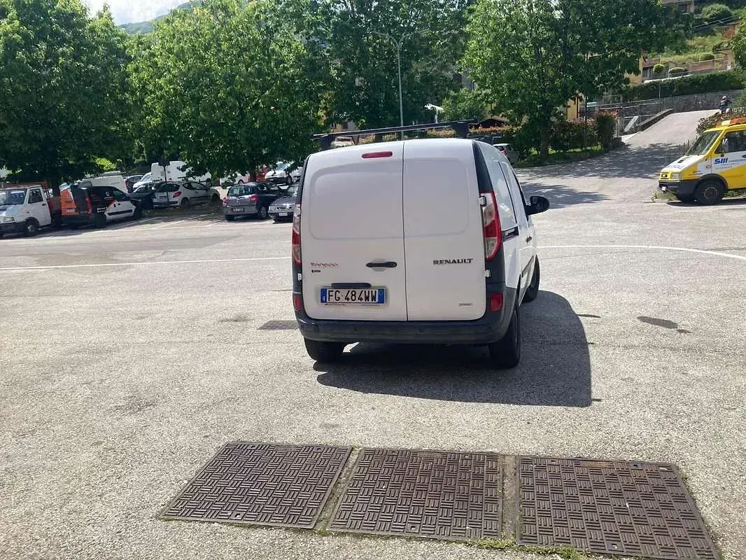 Usata Renault Kangoo 75 CV (55 kW) 2017 Monovolume