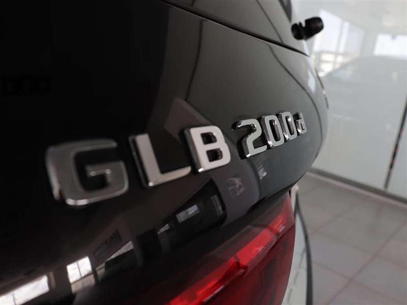 Usata Mercedes GLB200 Premium 150 CV (110 kW) 2021 Nero / black SUV