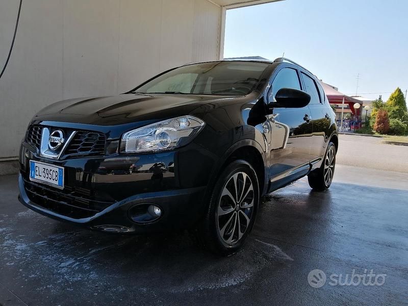 Usata Nissan Qashqai N-TEC 2011 Nero SUV