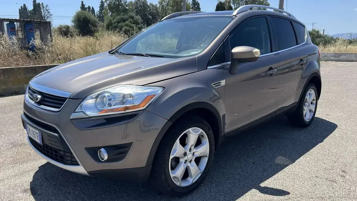 Usata Ford Kuga Titanium 140 CV (102 kW) 2012 SUV