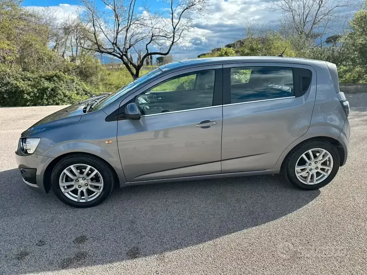 Usata Chevrolet Aveo LTZ 86 CV (63 kW) 2012 Grigio Berlina