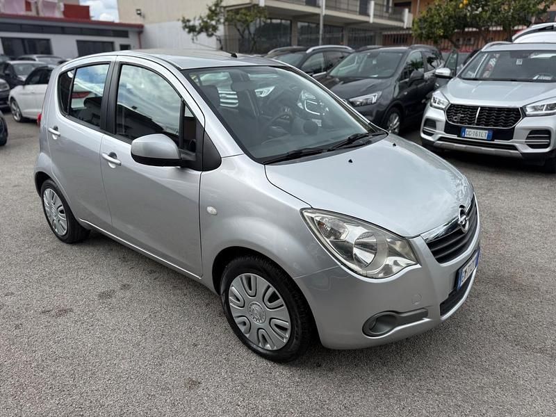 Usata Opel Agila 68 CV (50 kW) 2012 Argento Utilitaria
