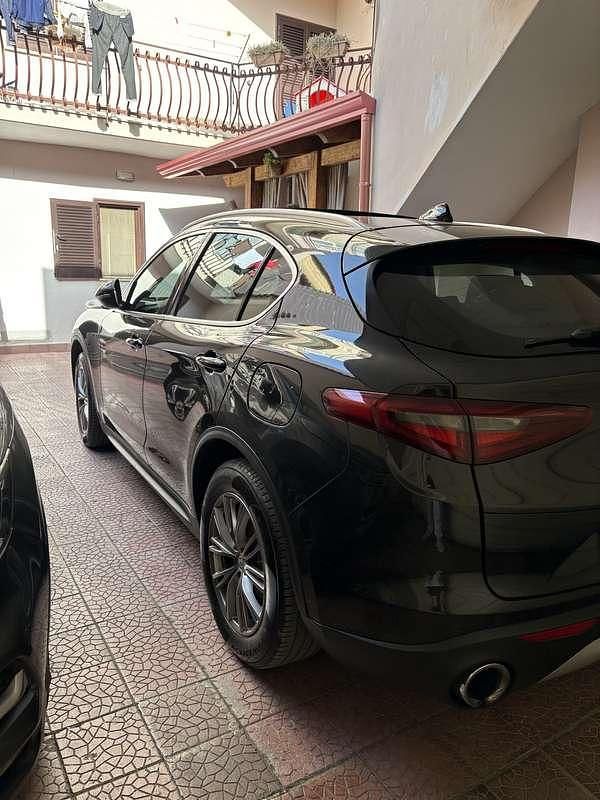 Usata Alfa Romeo Stelvio 209 CV (153 kW) 2018 SUV
