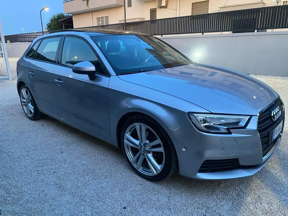 Usata Audi A3 Sport 110 CV (80 kW) 2017 Argento Berlina