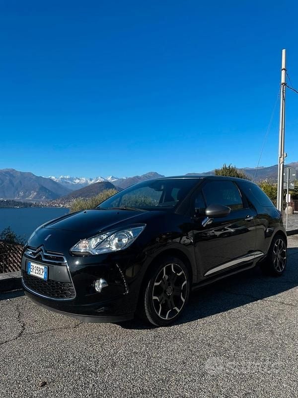 Nero Usata 2013 Citroën DS3 So Chic Due volumi | 6500 € - Immagine 1/4