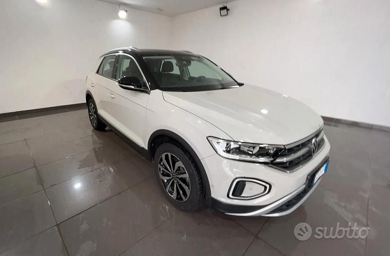Bianco Usata 2022 VW T-Roc Style SUV | 21.900 € (Ottimo prezzo) - Immagine 1/4
