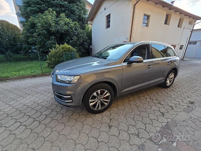 Usata Audi Q7 272 CV (200 kW) 2015 Grigio SUV