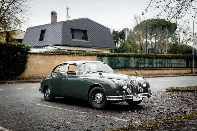 Usata Jaguar MK II 209 CV (153 kW) 1966 Verde Berlina