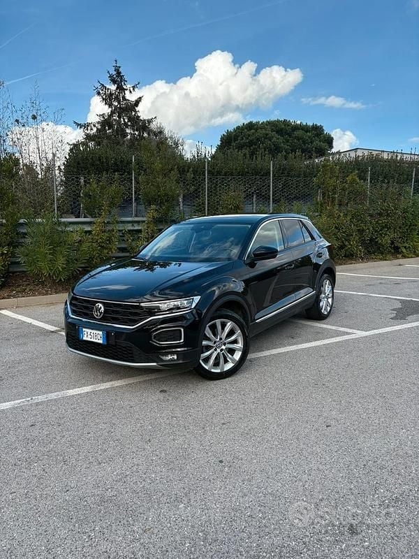 Usata VW T-Roc 2019 Nero SUV