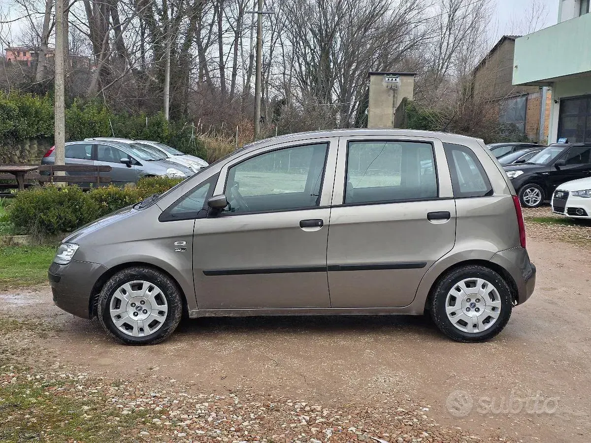 Usata Fiat Idea 79 CV (58 kW) 2006 Monovolume