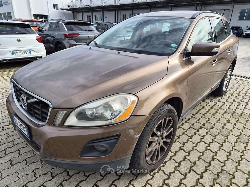 Usata Volvo XC60 Momentum 163 CV (119 kW) 2009 Marrone SUV