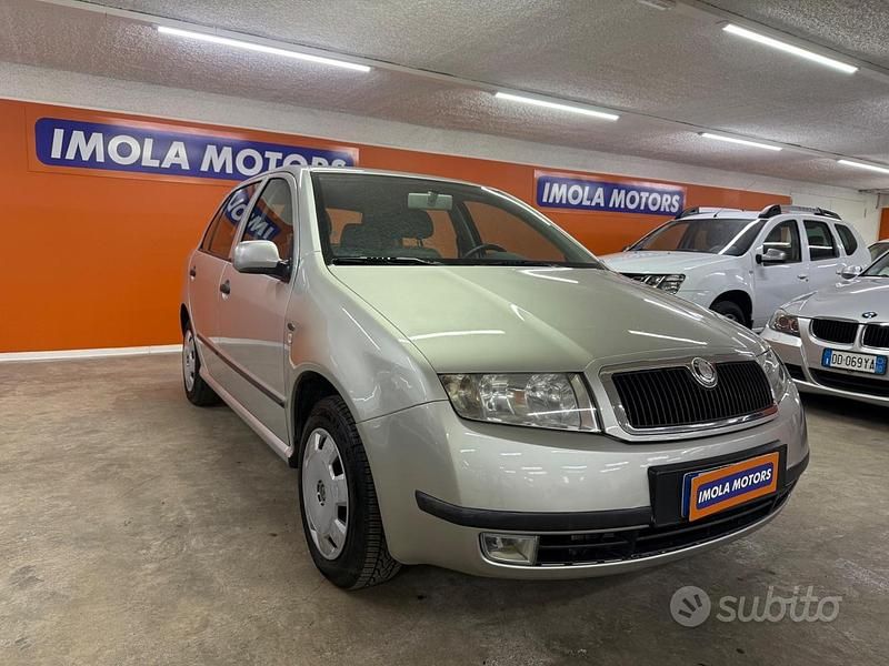 Usata Skoda Fabia Comfort 68 CV (50 kW) 2001 Grigio Berlina