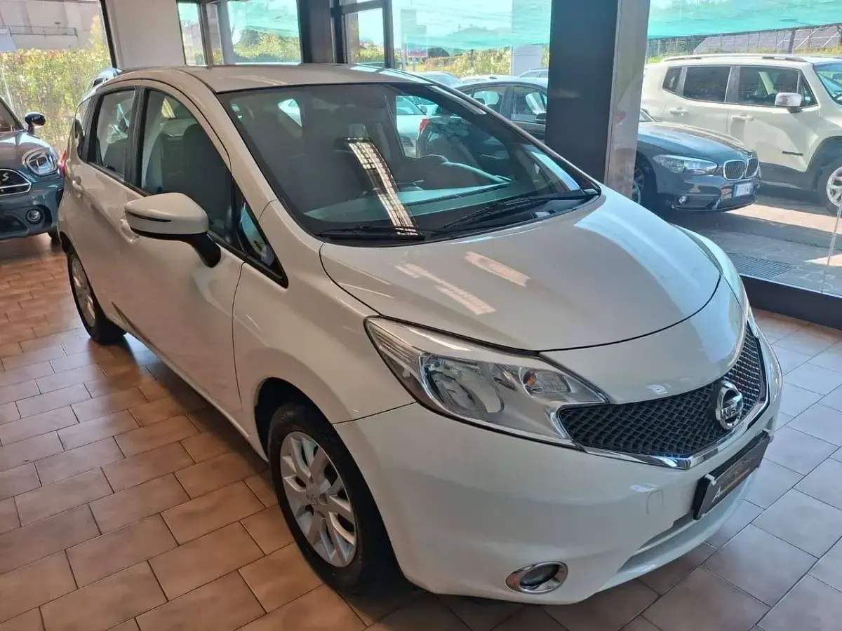 Usata Nissan Note Visia 80 CV (58 kW) 2013 Bianco Utilitaria
