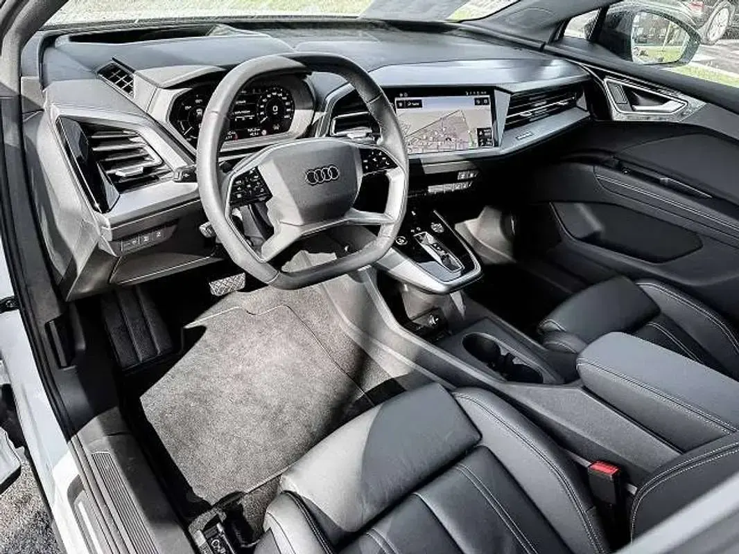 Usata Audi Q4 Sportback e-tron Ambiente 88 kW (121 CV) 2024 Bianco SUV