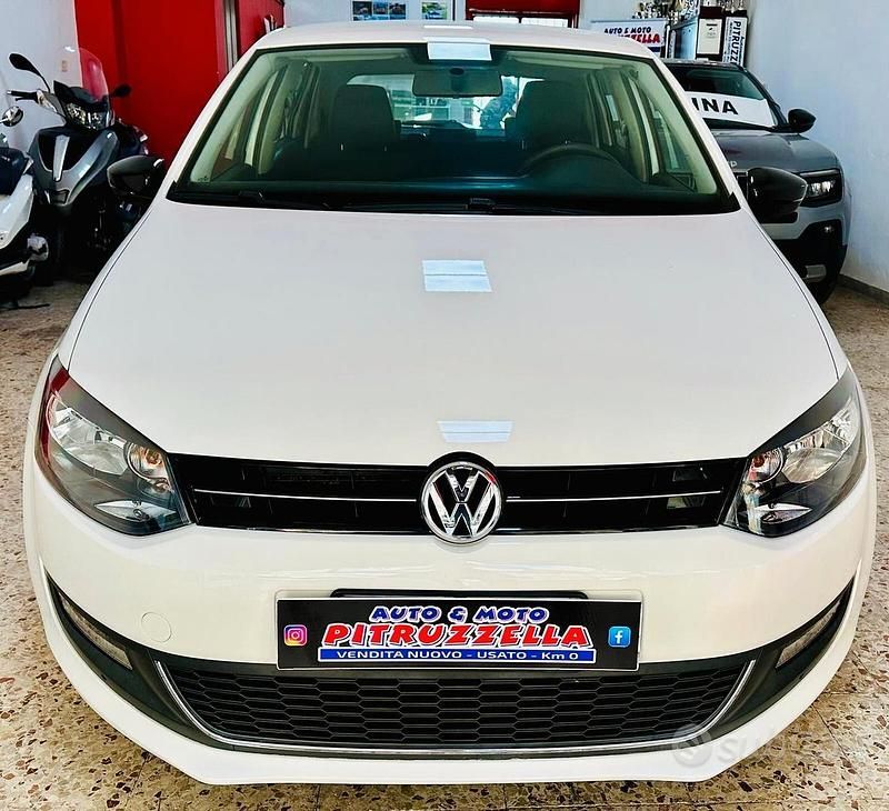 Usata VW Polo Trendline 75 CV (55 kW) 2013 Bianco Berlina