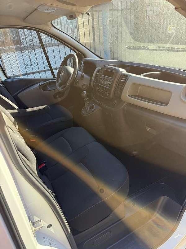 Usata Renault Trafic 121 CV (88 kW) 2018 Monovolume