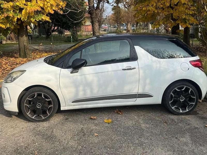Usata Citroën DS3 95 CV (69 kW) 2012 Bianco Coupé