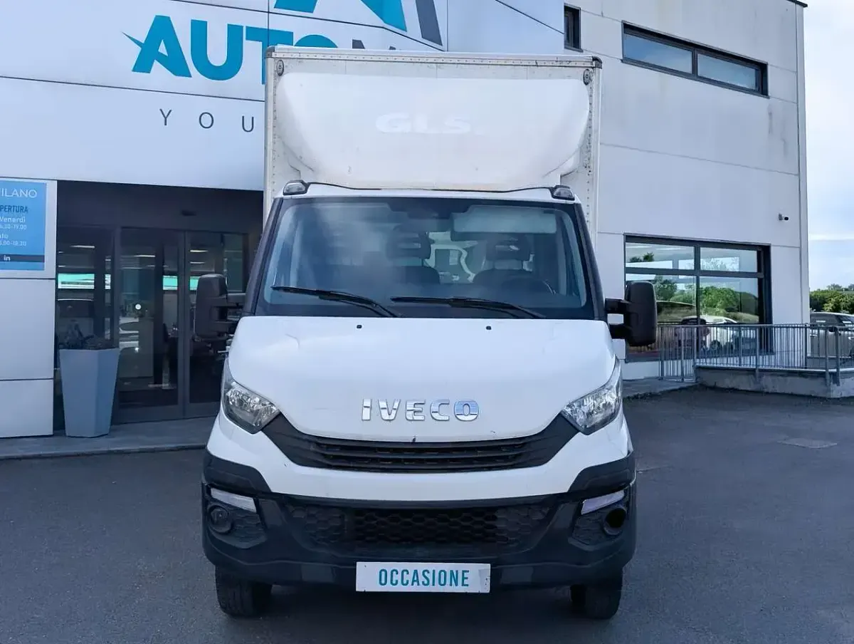 Usata Iveco Daily 136 CV (100 kW) 2020 Bianco Furgone