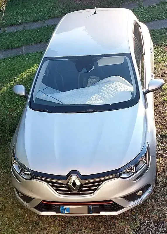Usata Renault Mégane IV Intens 110 CV (80 kW) 2016 Berlina