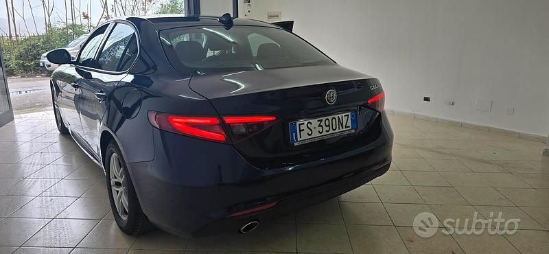 Usata Alfa Romeo Giulia 150 CV (110 kW) 2018 Blu Berlina