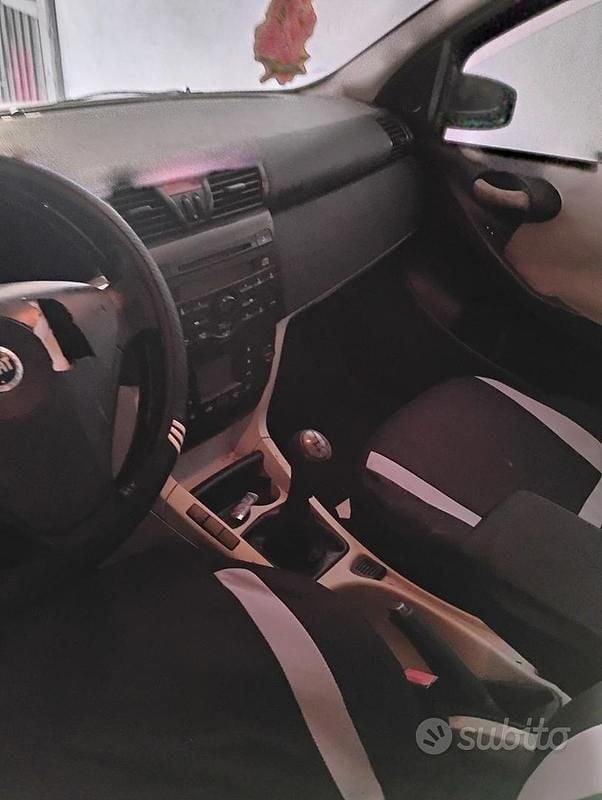 Usata Fiat Stilo 140 CV (102 kW) 2004 Grigio Berlina