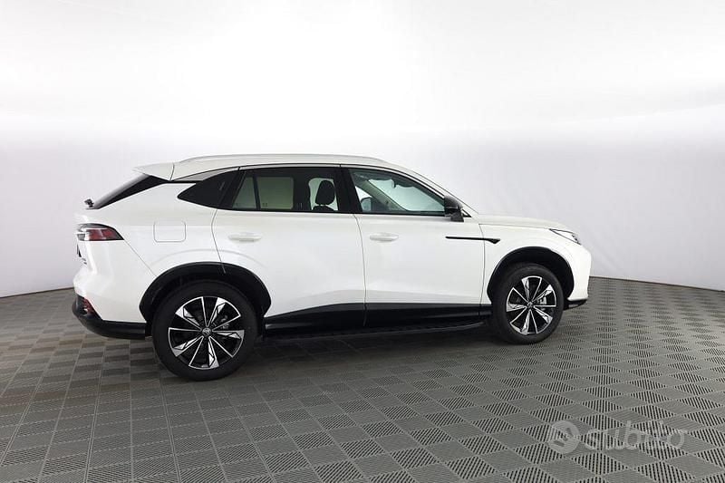 Usata MG HS Luxury 272 CV (200 kW) 2025 Pearl white SUV