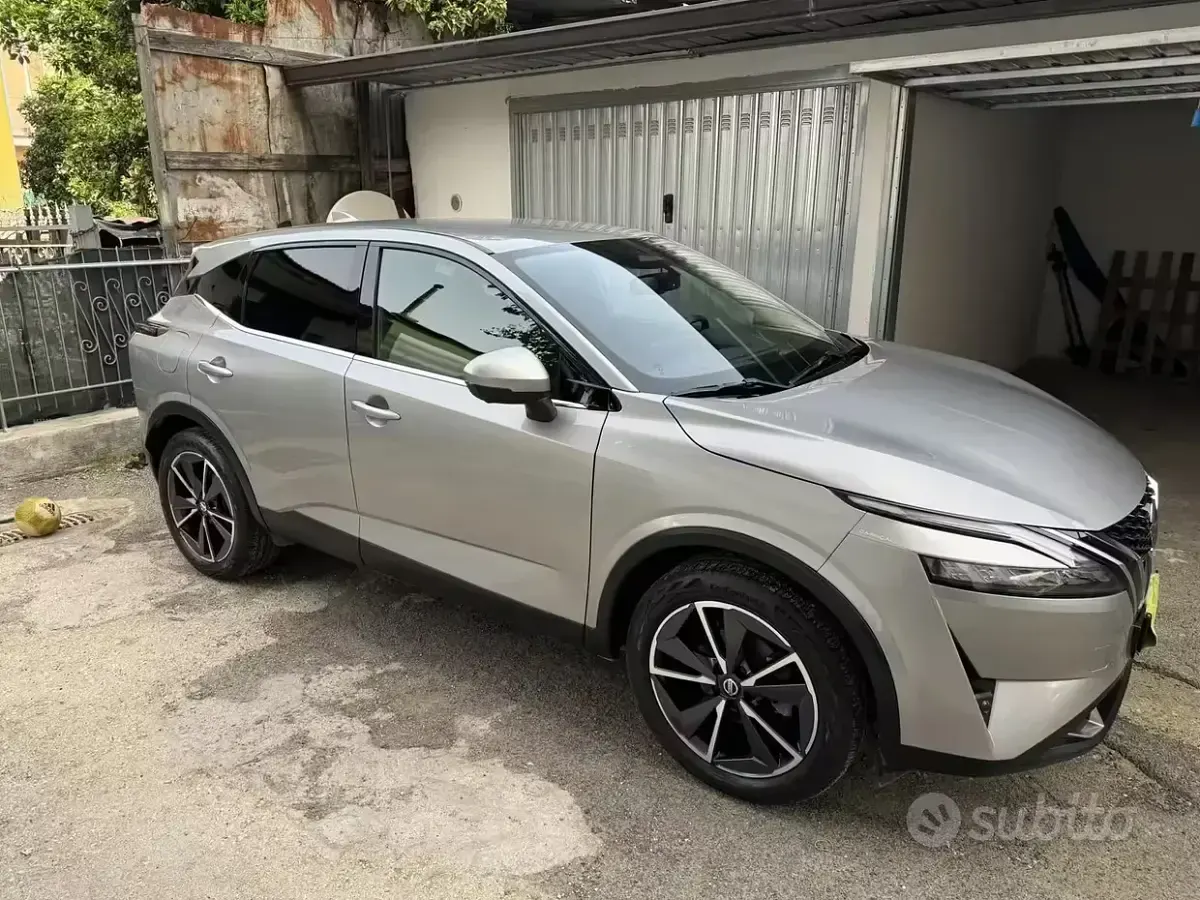 Usata Nissan Qashqai 158 CV (116 kW) 2022 Grigio SUV