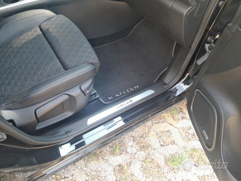 Usado Renault Kadjar 140 CV (102 kW) 2021 Negro SUV