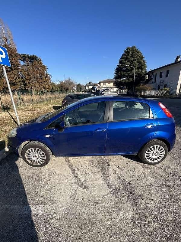 Usata Fiat Grande Punto Active 77 CV (56 kW) 2009 Utilitaria