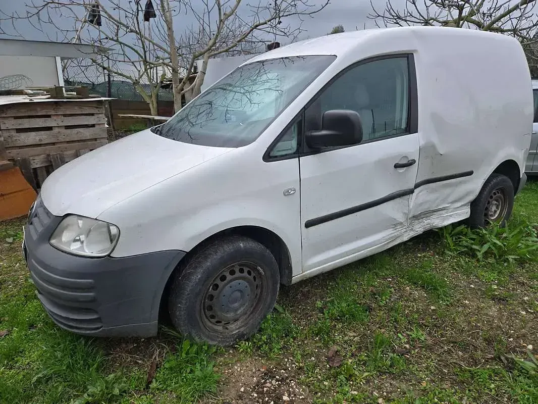Usata VW Caddy 109 CV (80 kW) 2007 Bianco Monovolume