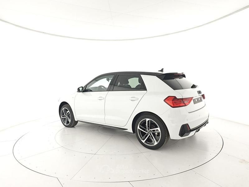 Nuova Audi A1 Design 116 CV (85 kW) 2025 Bianco SUV