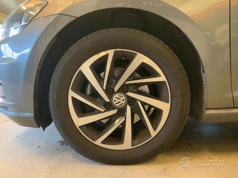 Usata VW Golf VII 110 CV (80 kW) 2015 Grigio Berlina