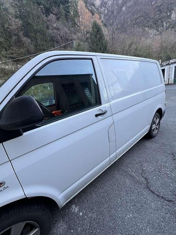 Usata VW T5 102 CV (75 kW) 2010 Bianco Furgone