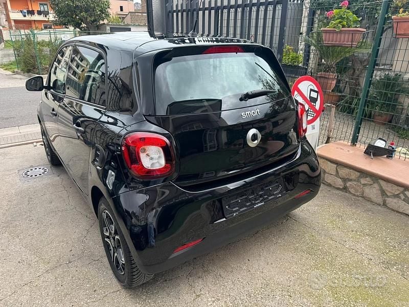 Usata Smart ForFour Passion 71 CV (52 kW) 2019 Nero Utilitaria