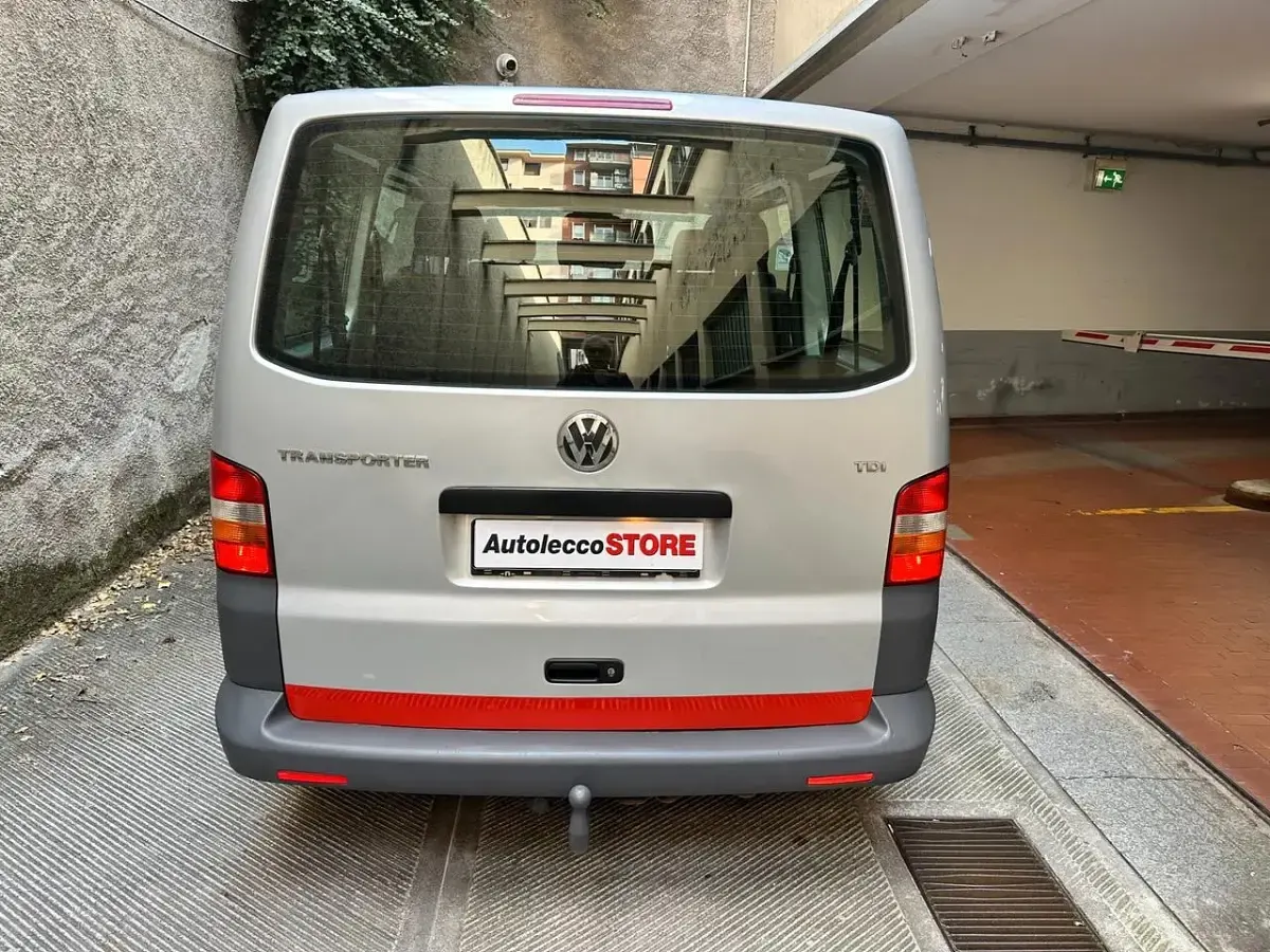 Usata VW T5 131 CV (96 kW) 2008 Argento Furgone