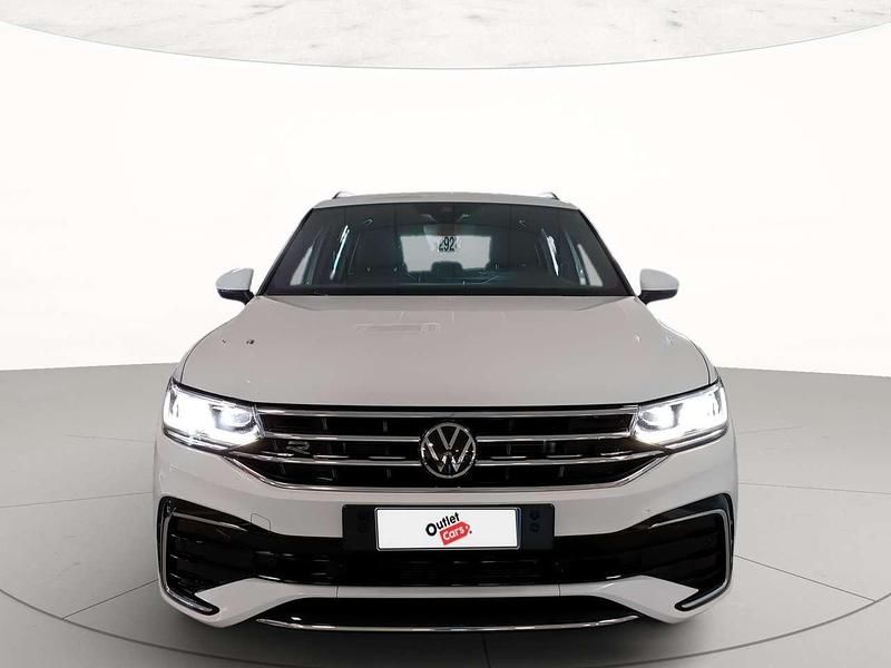 Usata VW Tiguan R-line 150 CV (110 kW) 2023 Pure white SUV