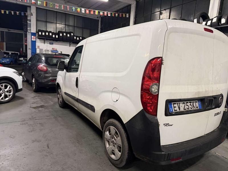 Usata Fiat Doblò Active 105 CV (77 kW) 2014 Other Monovolume