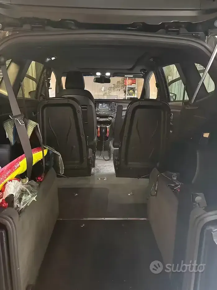 Usata Kia Carens 141 CV (103 kW) 2019 Nero Monovolume